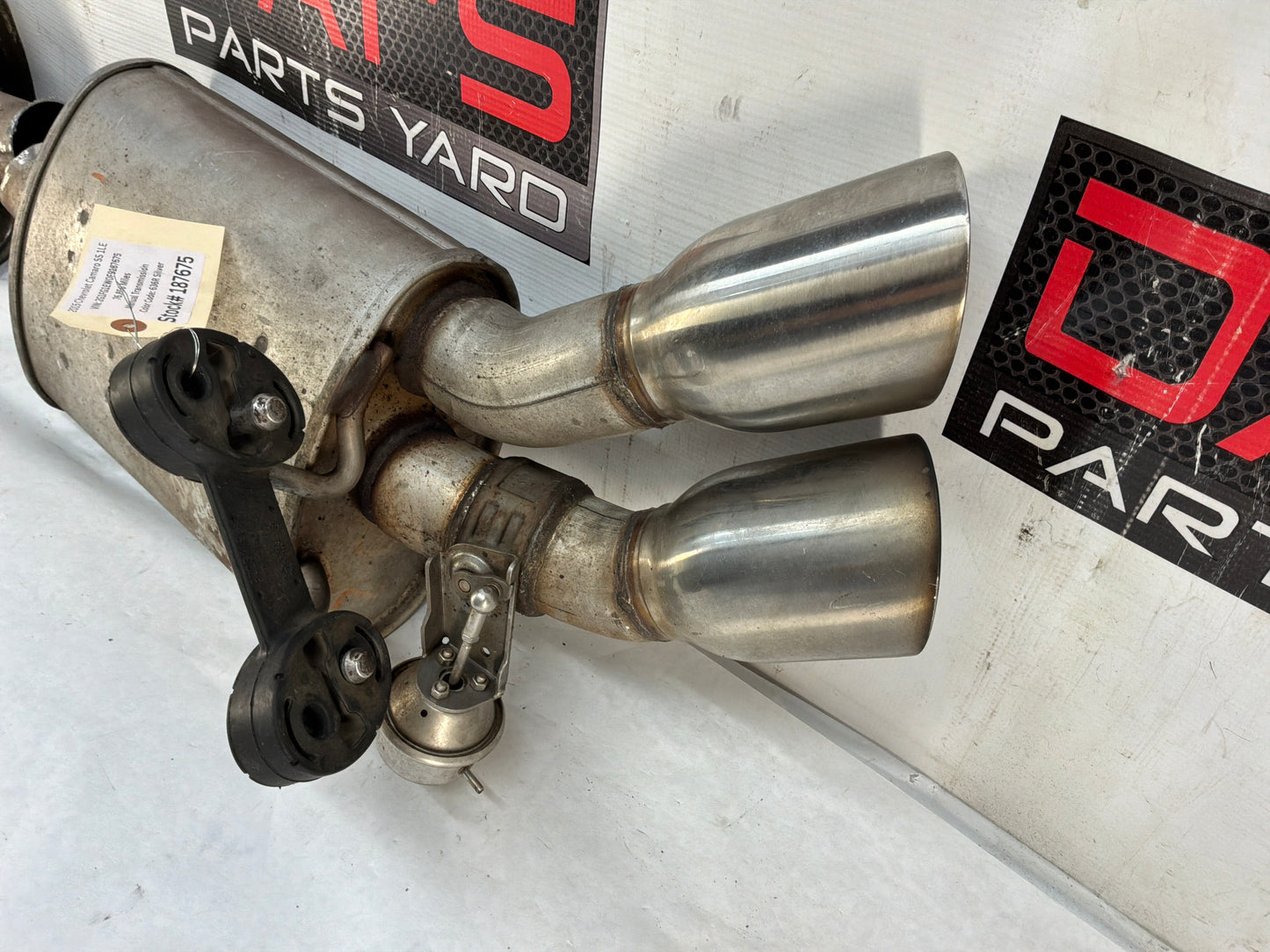 2015 Chevrolet Camaro SS 1LE RH & LH NPP Muffler Exhaust OEM