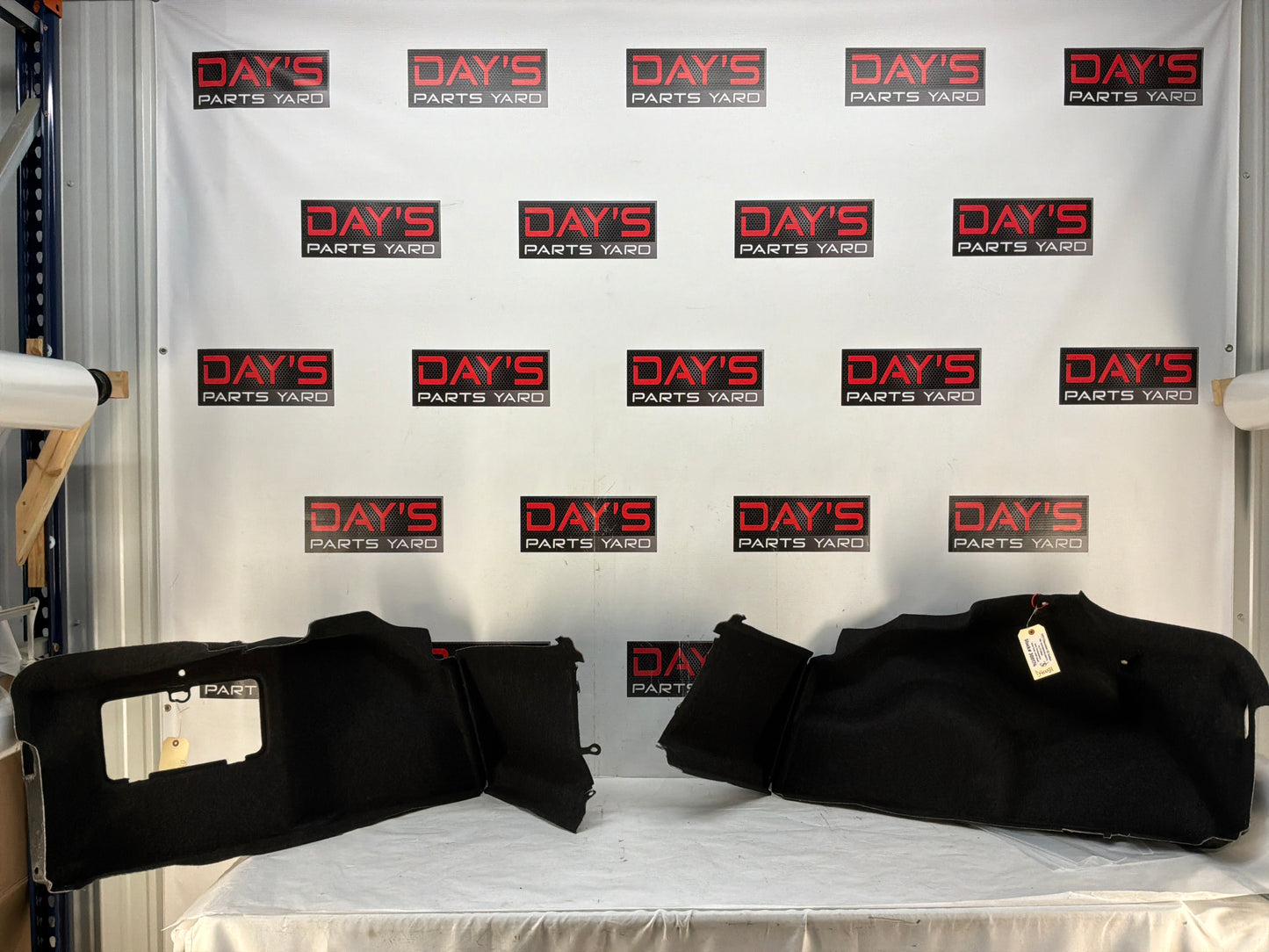 Trunk liner side carpet