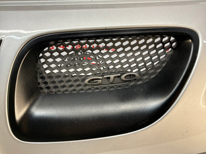 2005 Pontiac GTO Front Bumper Cover Fascia Silver OEM