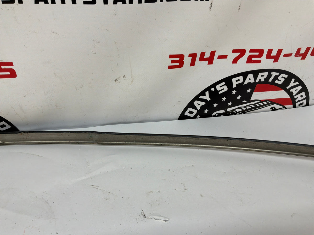 2006 Pontiac GTO RH Passenger Roof Panel Joint Finish Trim Molding OEM