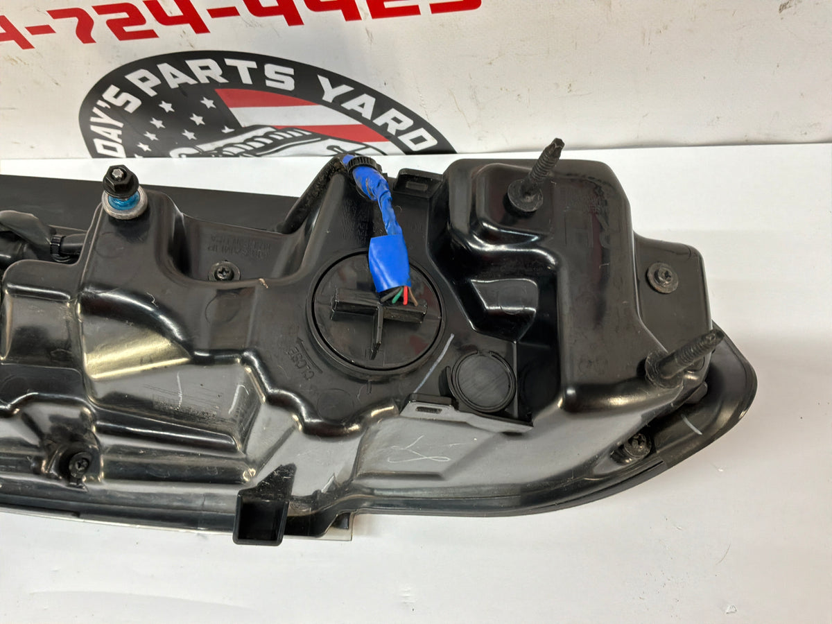 2021 Chevy Camaro SS RH Passenger Smoked Taillight Tail Light Lamp OEM