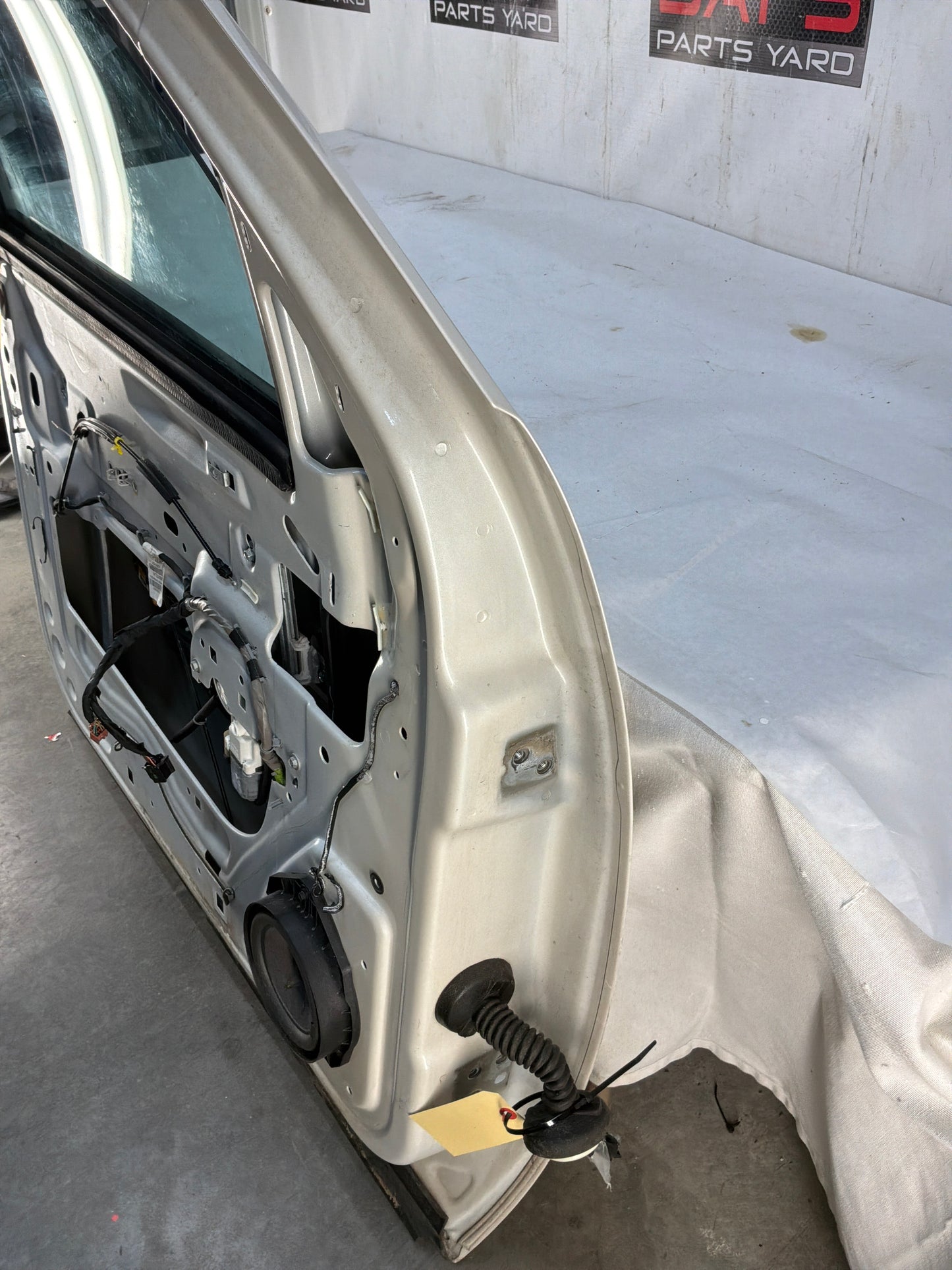 2012 Chevy Avalanche LH Driver Front Exterior Door White Assembly OEM