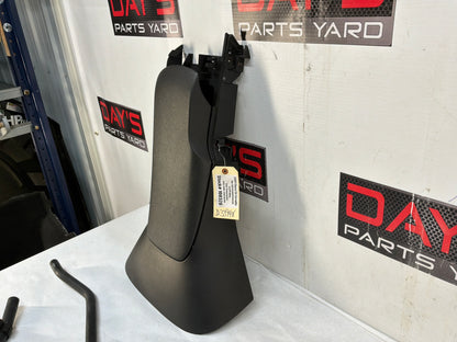 Center console - Day's Parts Yard