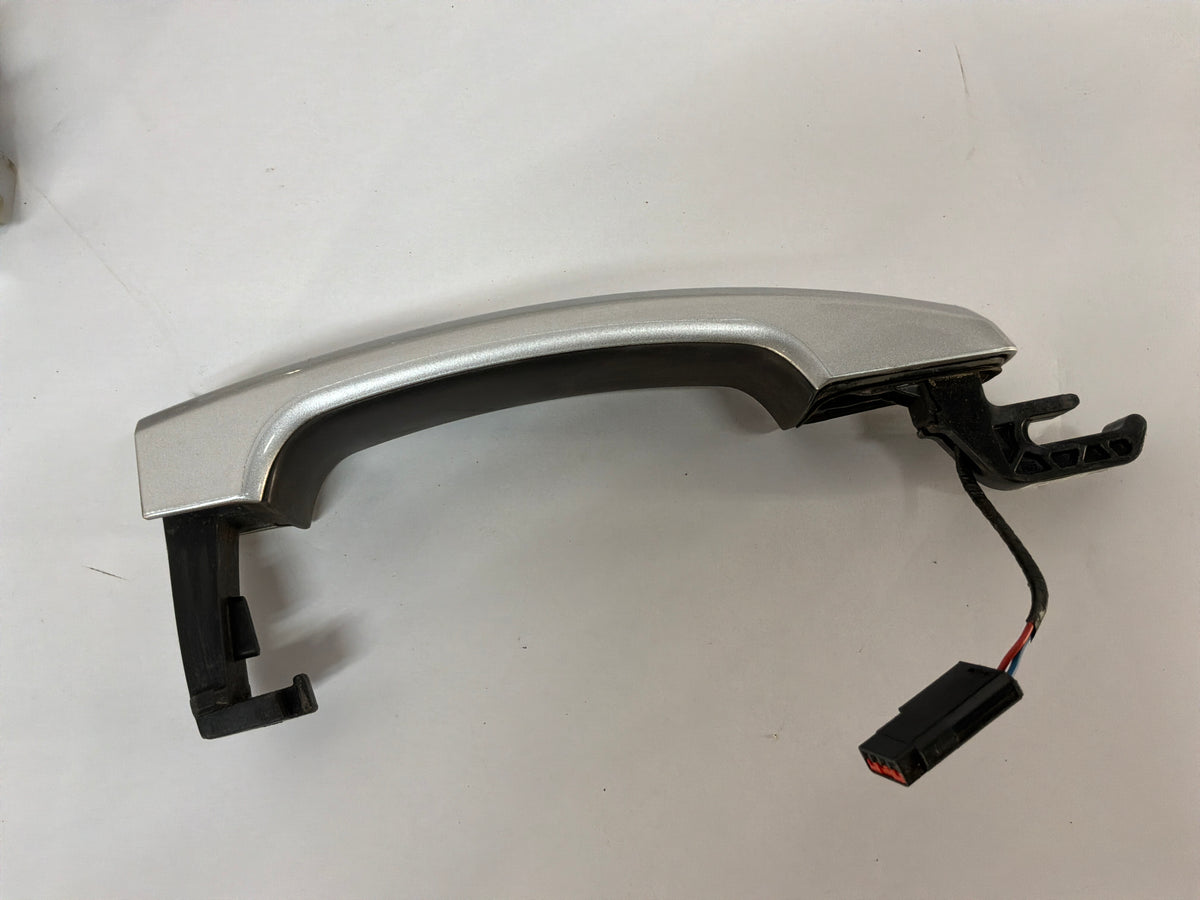 2014 Chevy SS Sedan Exterior Door Handles Set Silver OEM