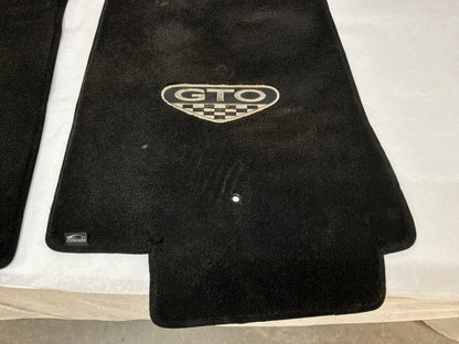2004 Pontiac GTO Lloyds Embroidered Front Floor Mats