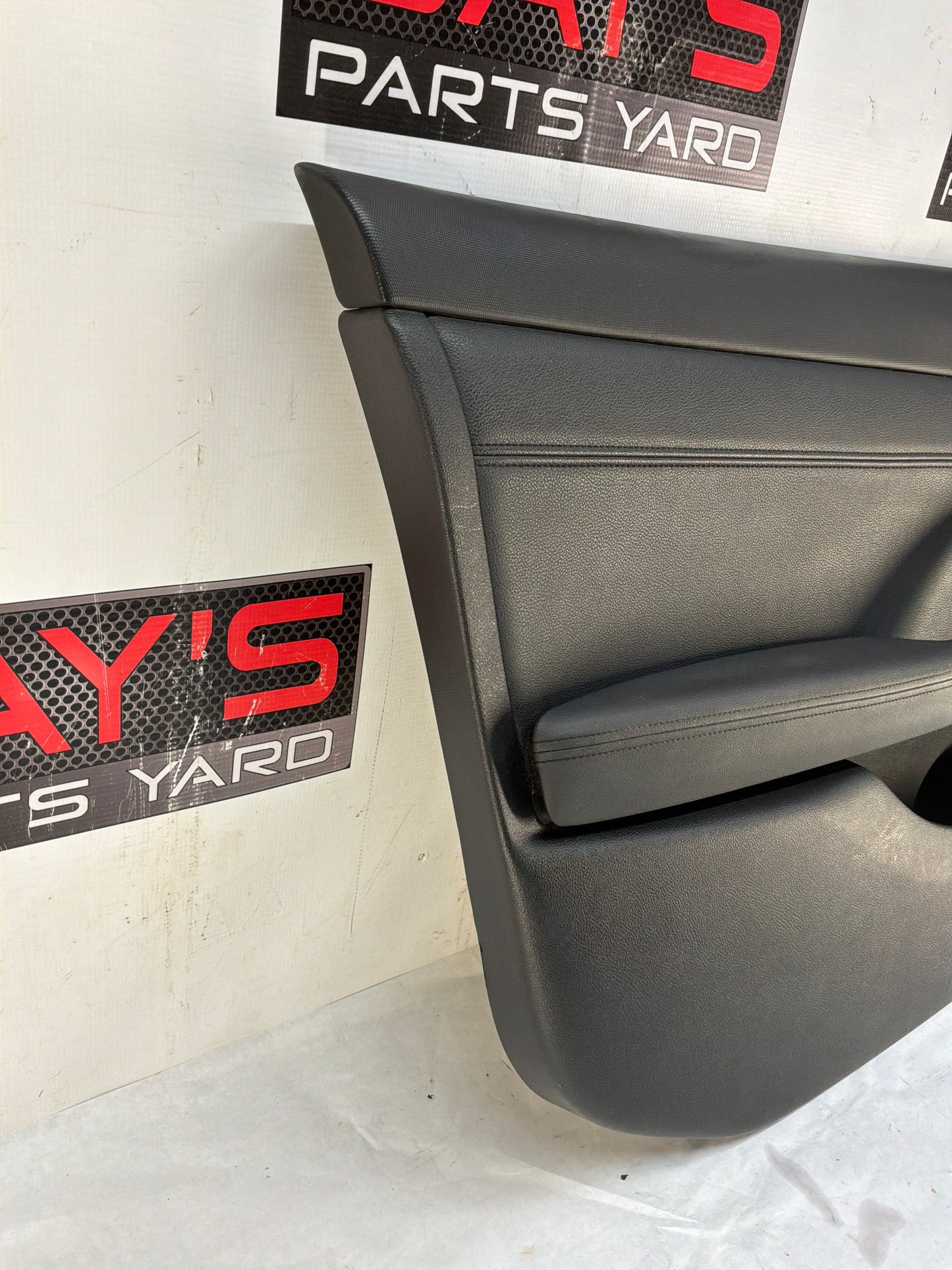 2008 Pontiac G8 GT LH Driver Front Interior Door Panel Trim OEM