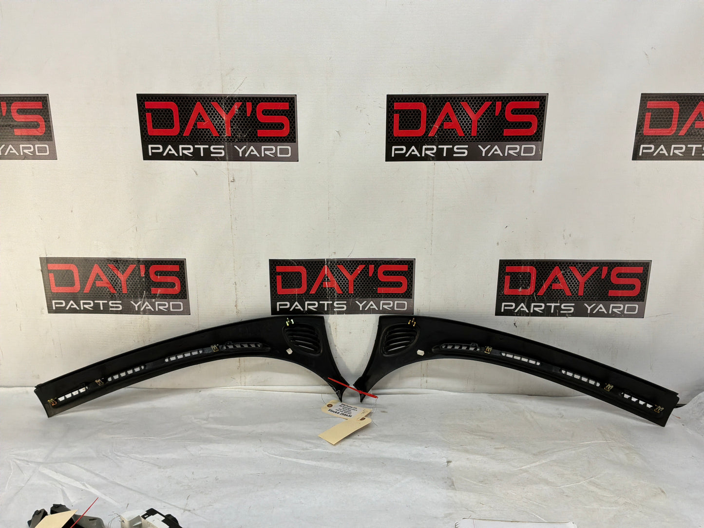 2004 Pontiac GTO RH & LH Dash Cowl Defrost Panels Vent Trim OEM