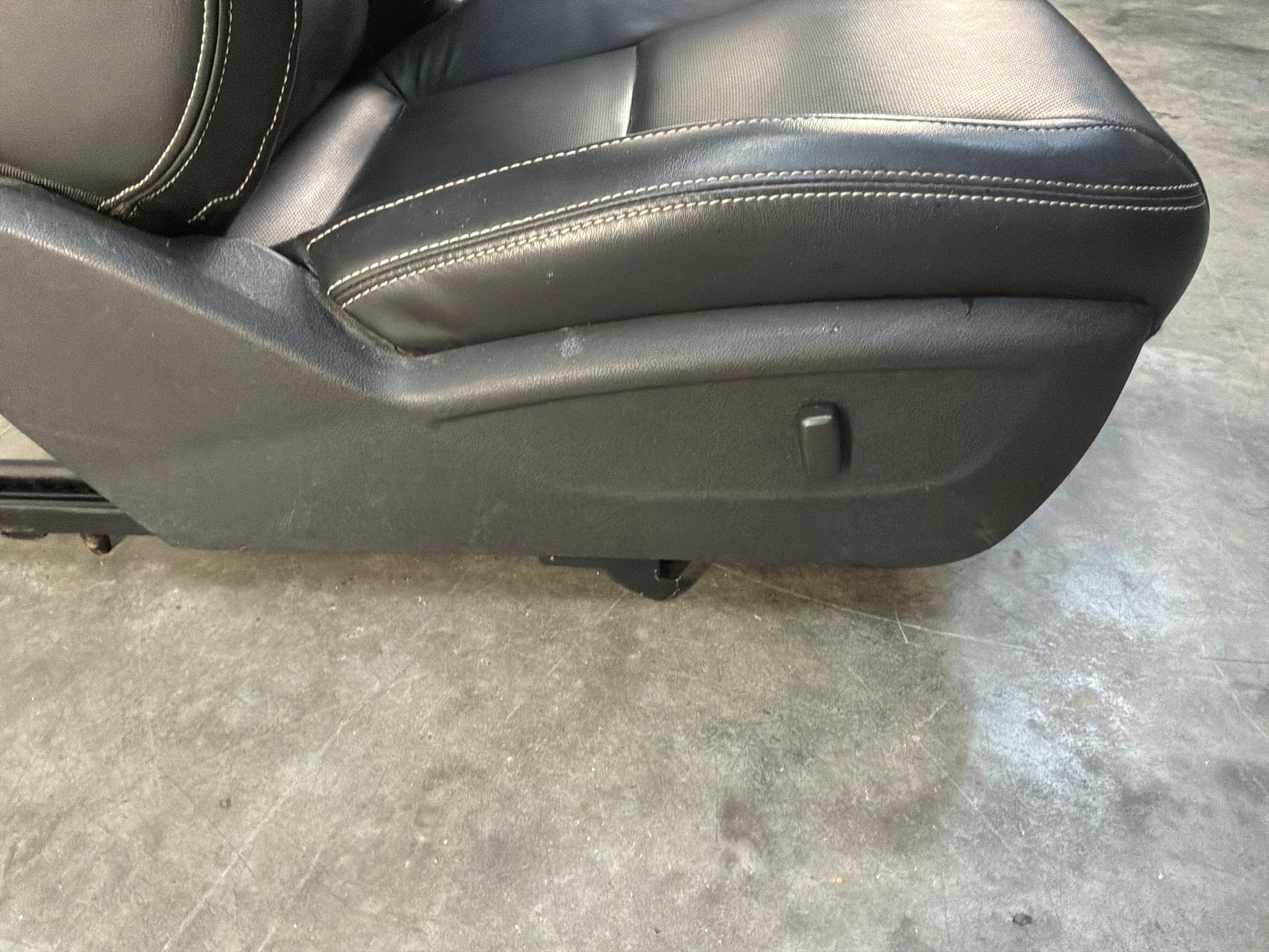 Seats fronts and rears - Day's Parts Yard