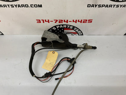 2002 Chevy Corvette Convertible Power Radio Antenna Assembly OEM