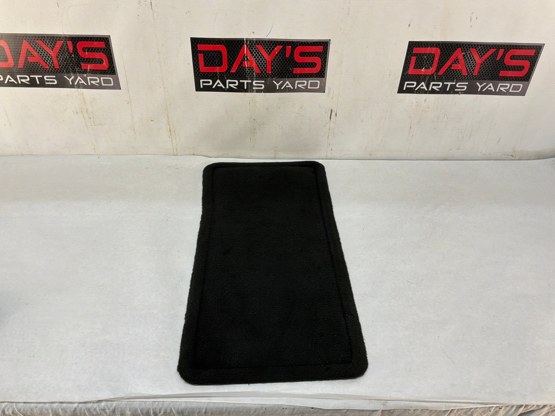 Rh front floor mat - Day's Parts Yard