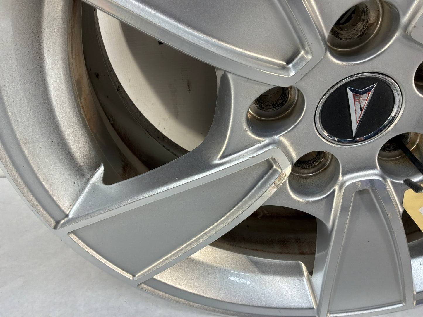 2008 Pontiac G8 GT Factory OEM Wheel 18x8 OEM