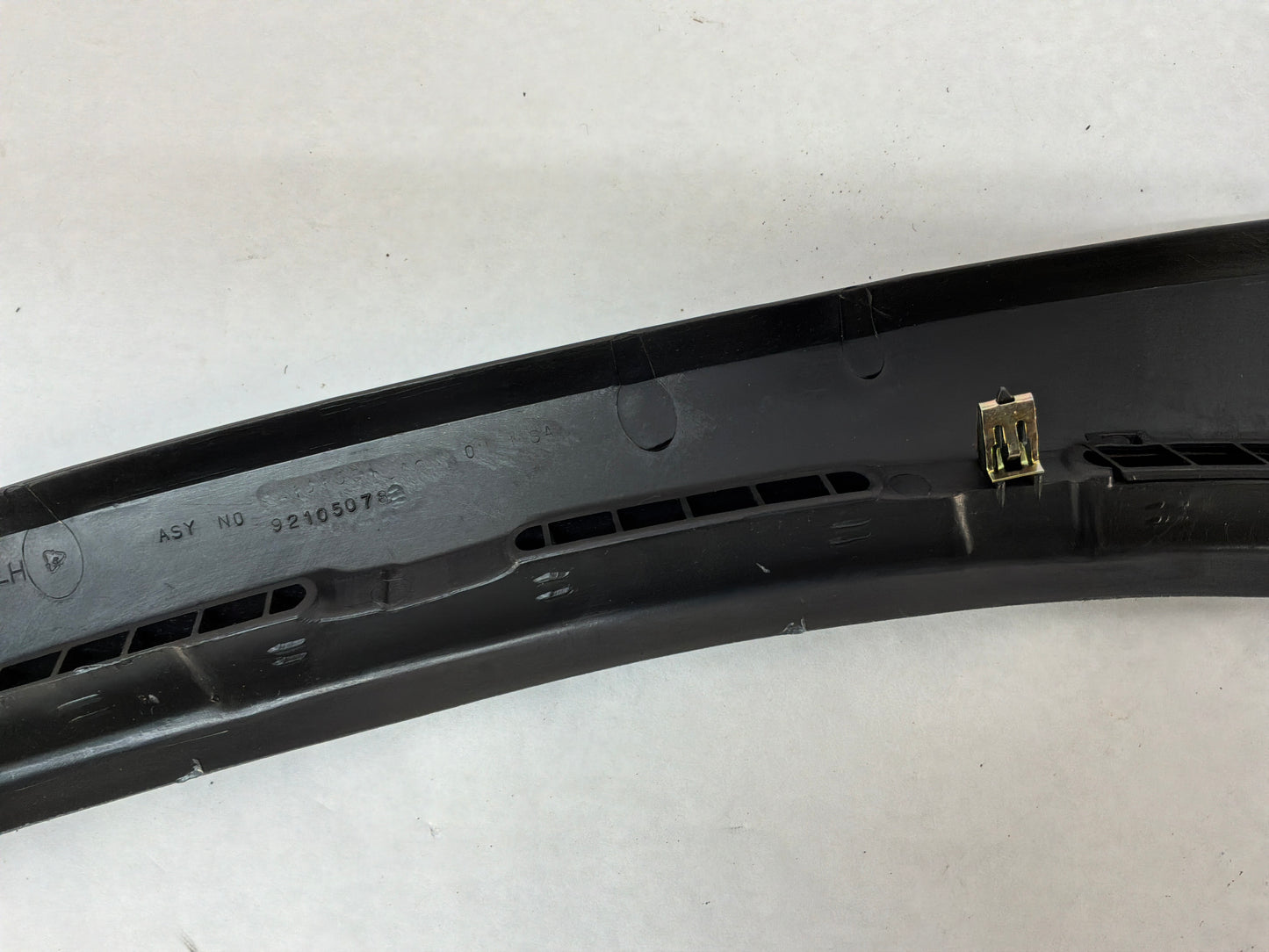 2005 Pontiac GTO Windshield Dash Cowl Defrost Panels Vent Trim Grills OEM