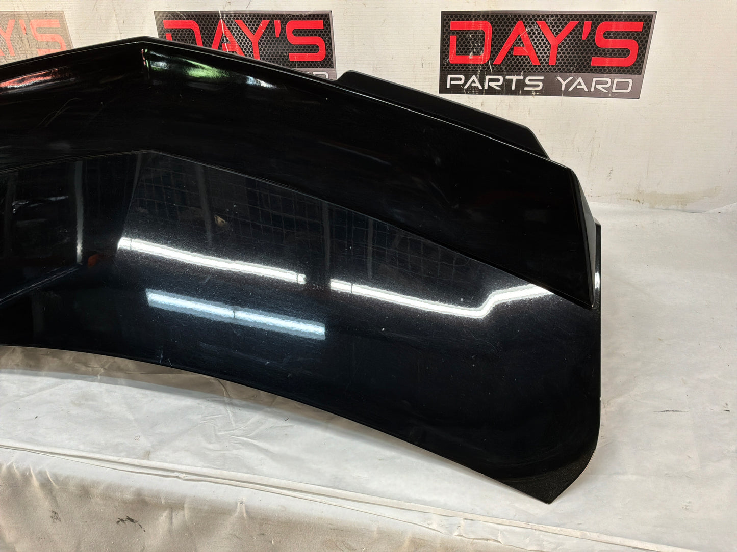 Trunk lid - Day's Parts Yard