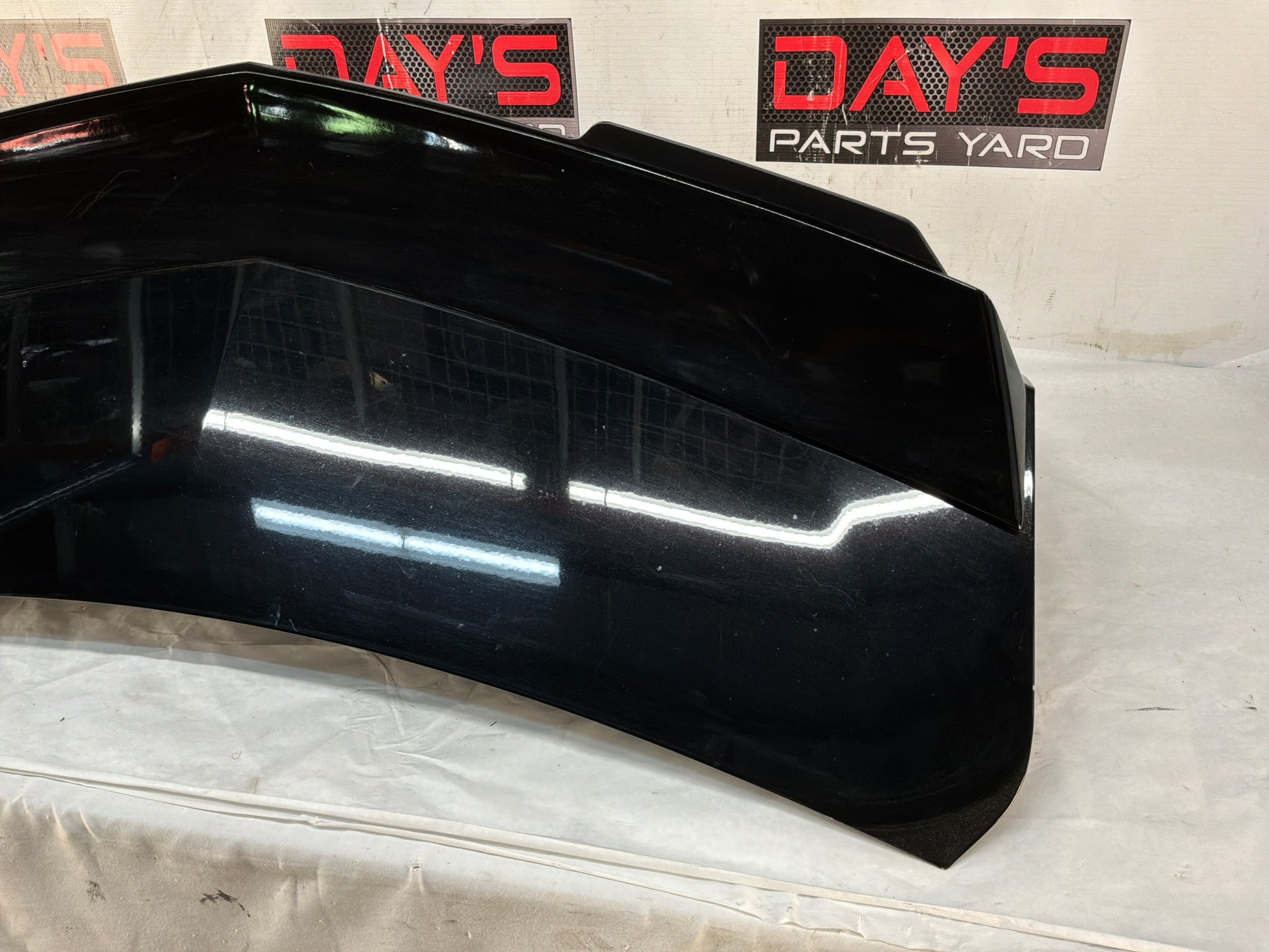 Trunk lid - Day's Parts Yard
