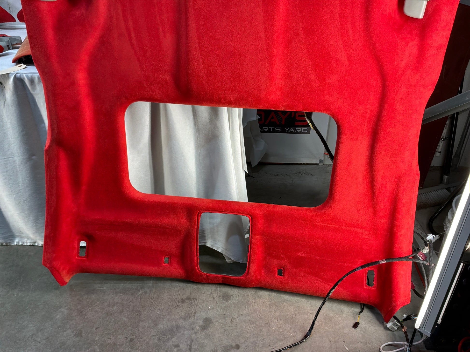 Head liner sunroof and interior trim - Day's Parts Yard