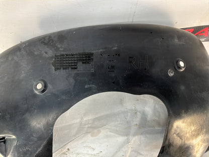 Rh front wheel liner - Day's Parts Yard