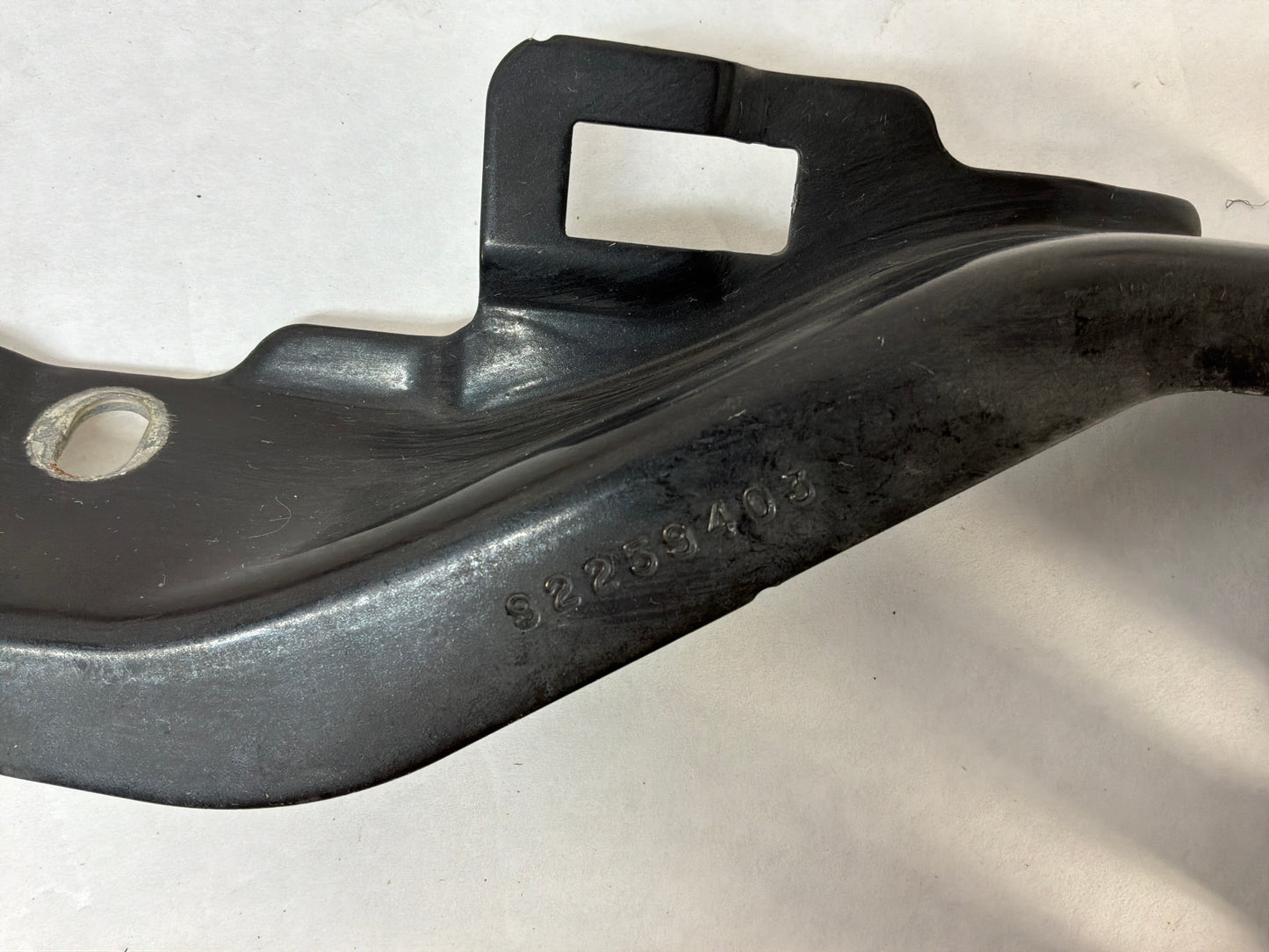Hood hinges - Day's Parts Yard