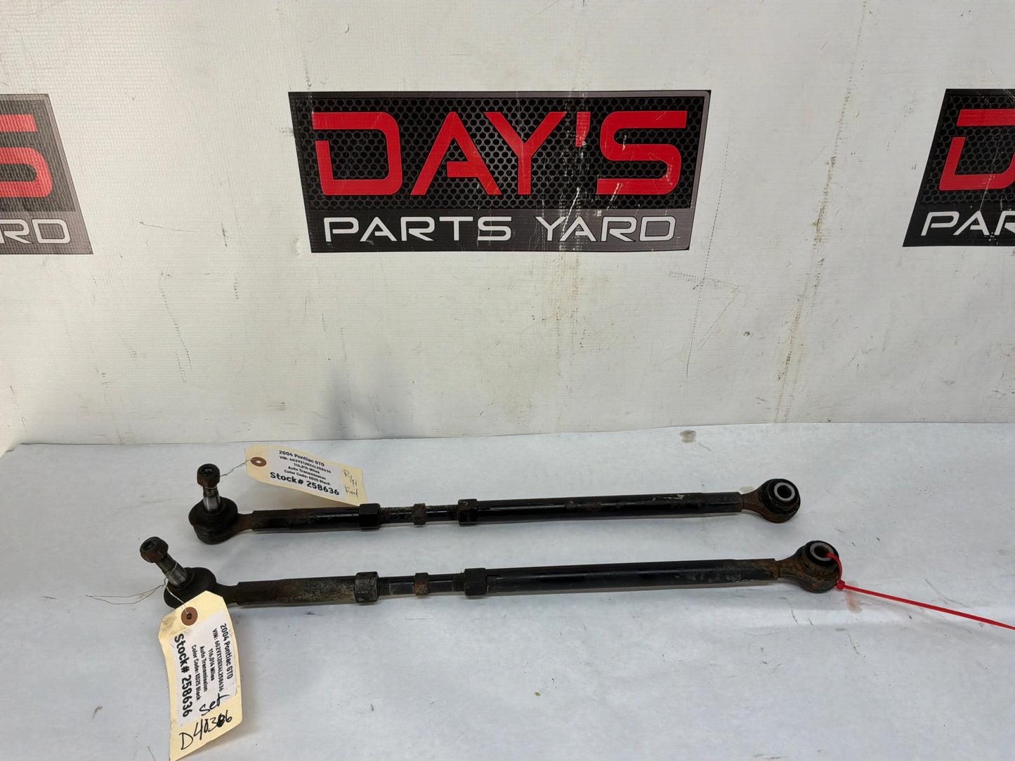 2004 Pontiac GTO RH & LH Adjustable Tie Rod Ends OEM