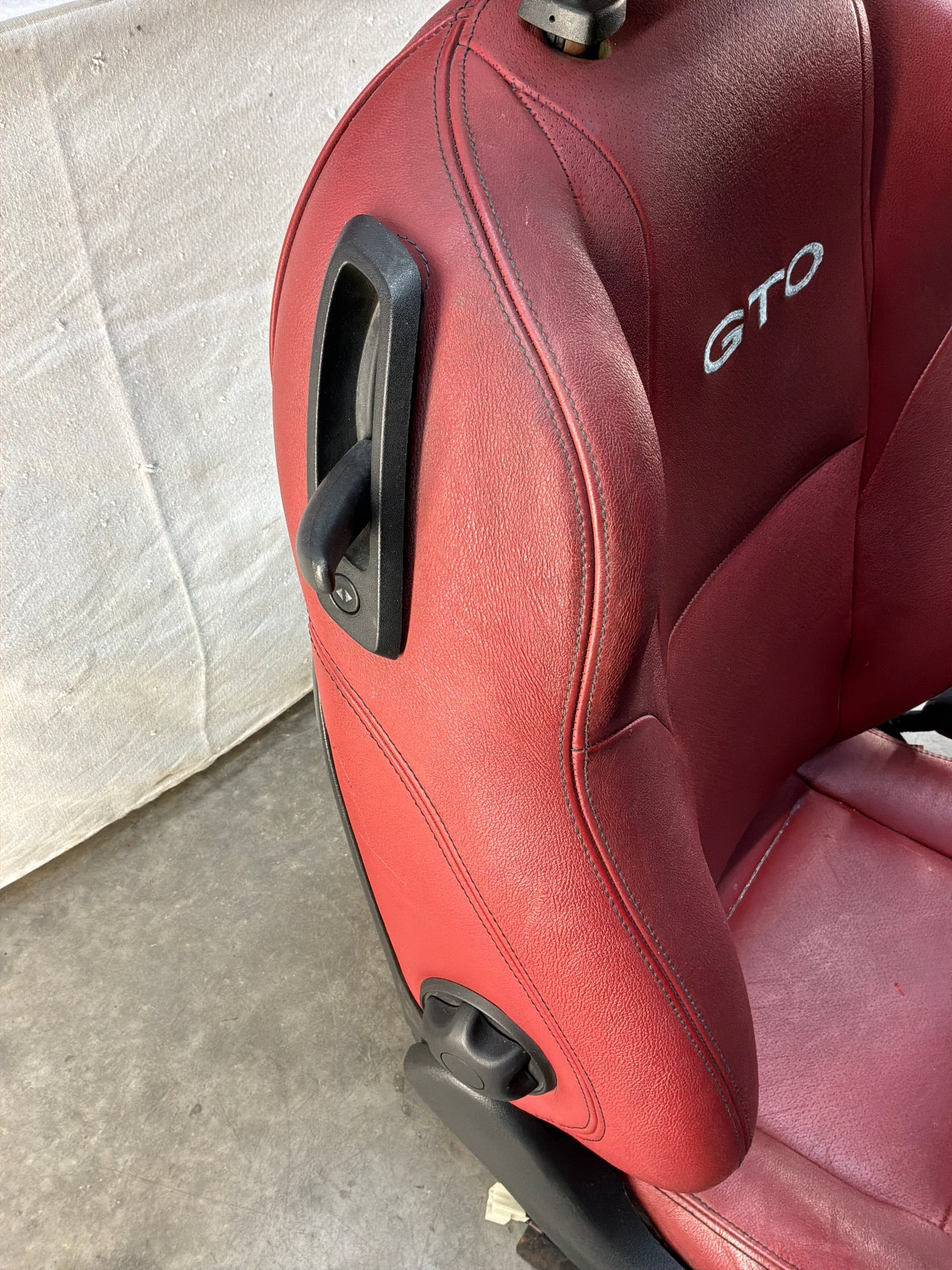 2004 Pontiac GTO Red Leather Seats Fronts and Rears OEM