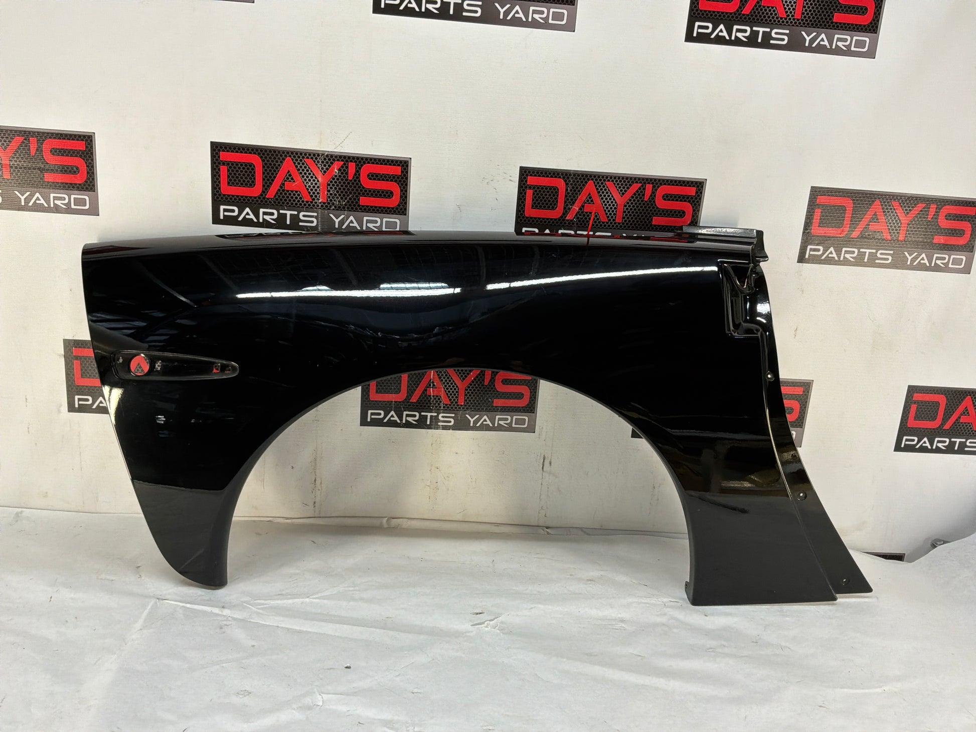 Front rh quarter panel - Day's Parts Yard