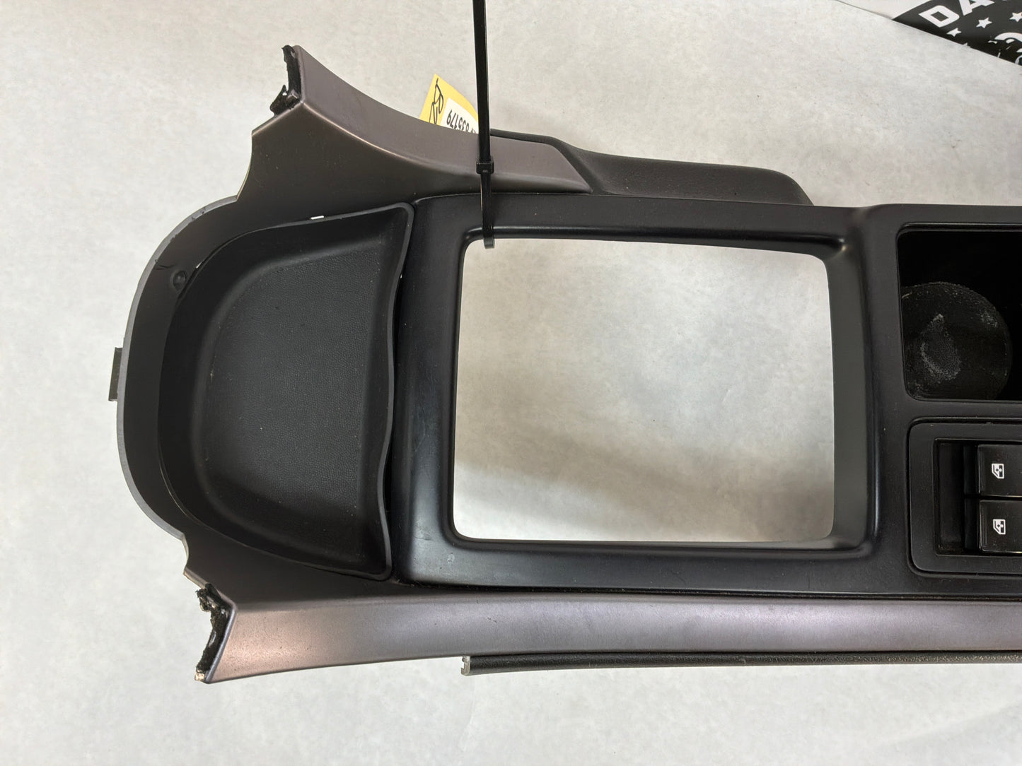 2006 Pontiac GTO Center Console Arm Rest Assembly OEM