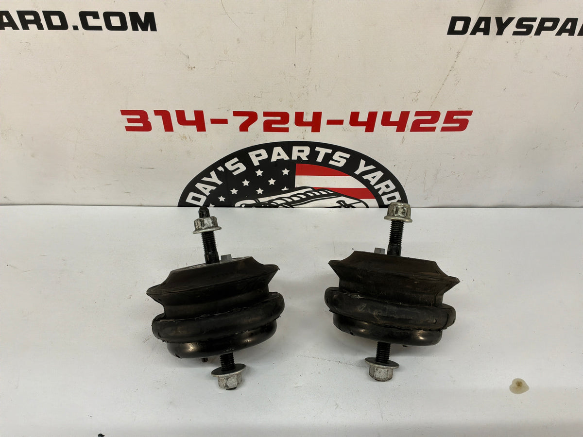 2002 Chevy C5 Corvette Convertible RH & LH Motor Mounts OEM