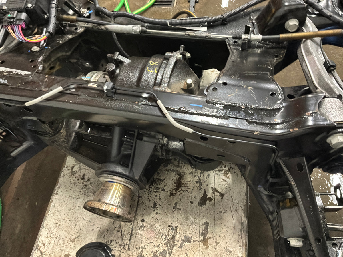 2009 Cadillac CTS-V 3.23 LSD Rear Suspension Cradle Differential Sub Frame Axle OEM