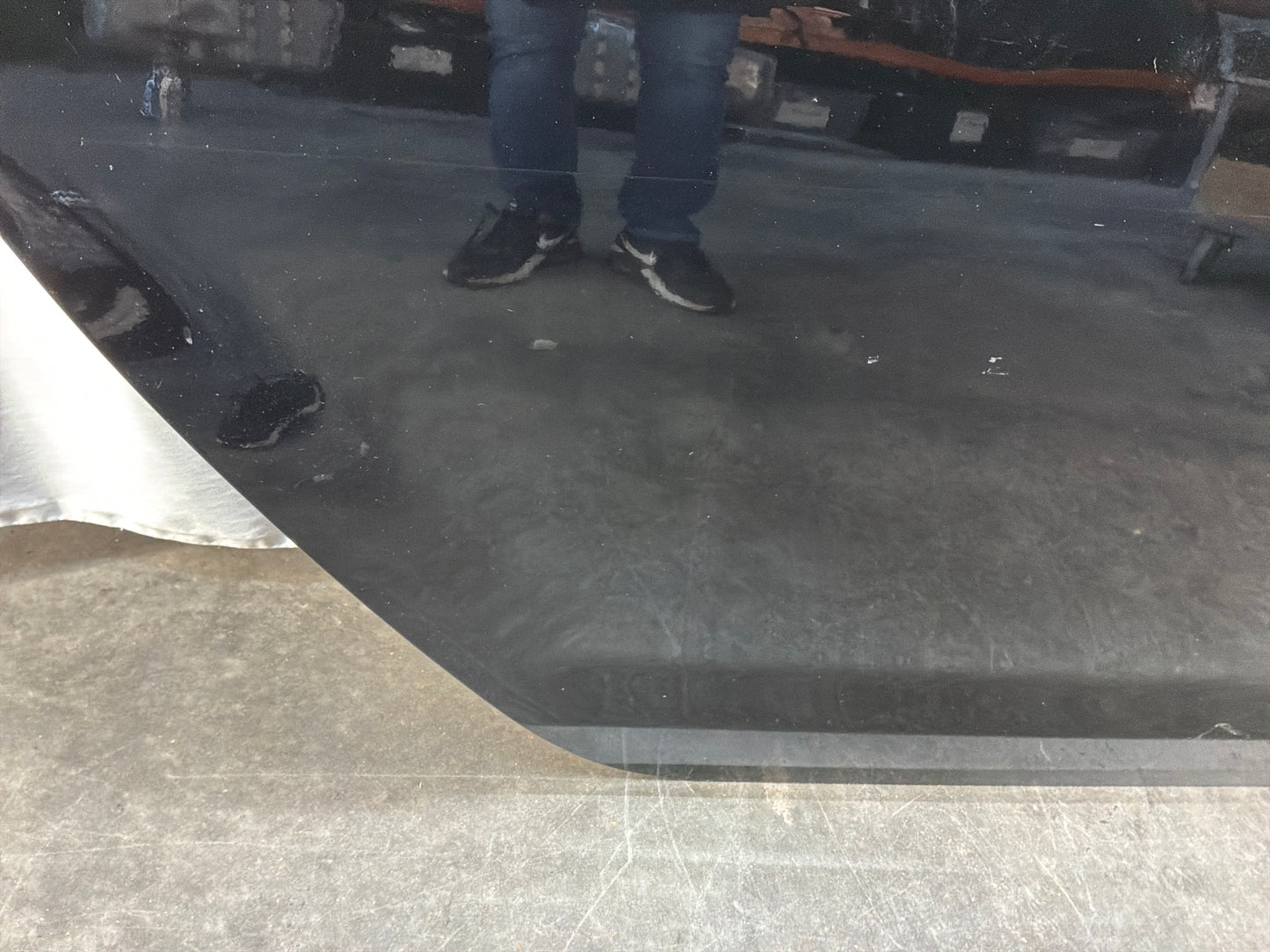 Rh rear door - Day's Parts Yard