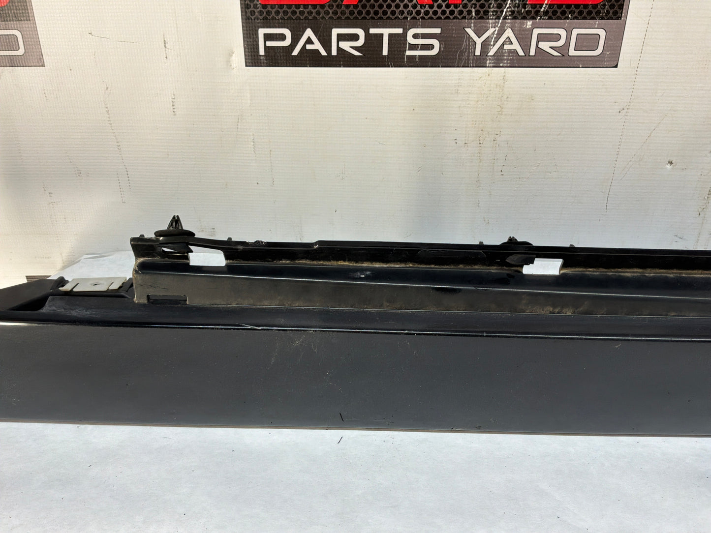 2008 Pontiac G8 GT RH Passenger Rocker Molding Side Skirt Panel Trim Black OEM