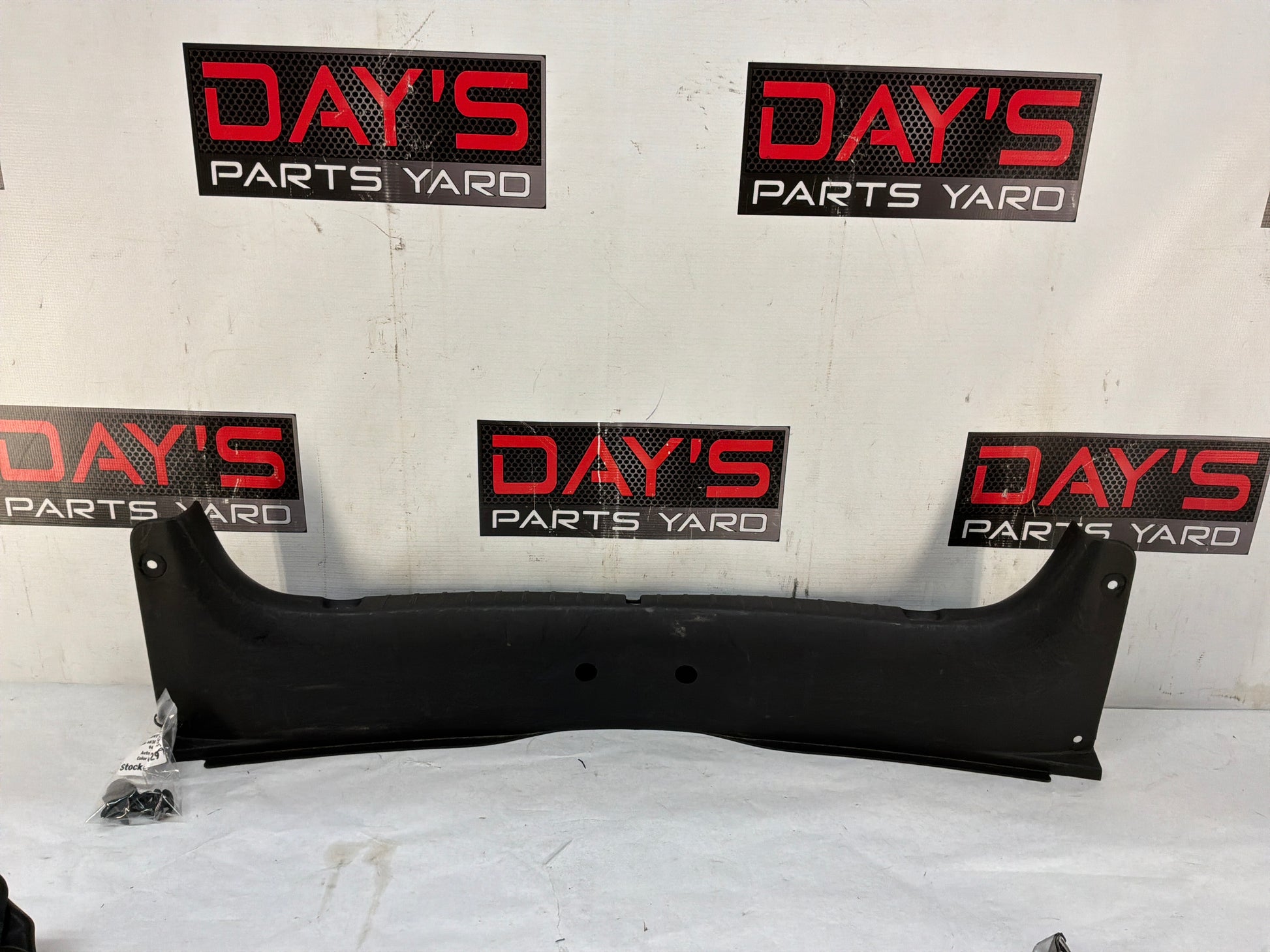 Trunk panel - Day's Parts Yard