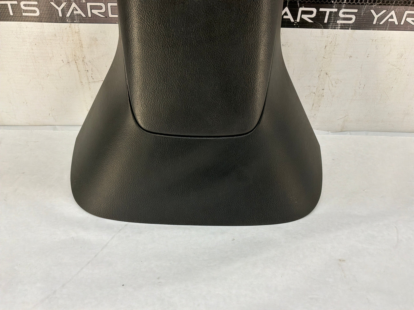 Center console - Day's Parts Yard