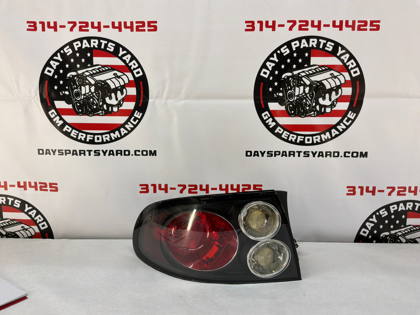2006 Pontiac GTO LH Driver Tail Light Taillight Lamp OEM