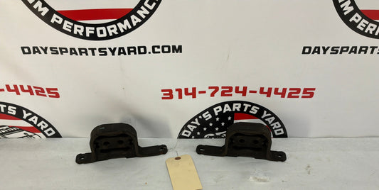 2011 Chevy Caprice PPV Exhaust Muffler Hanger Bracket Mount Bushing OEM