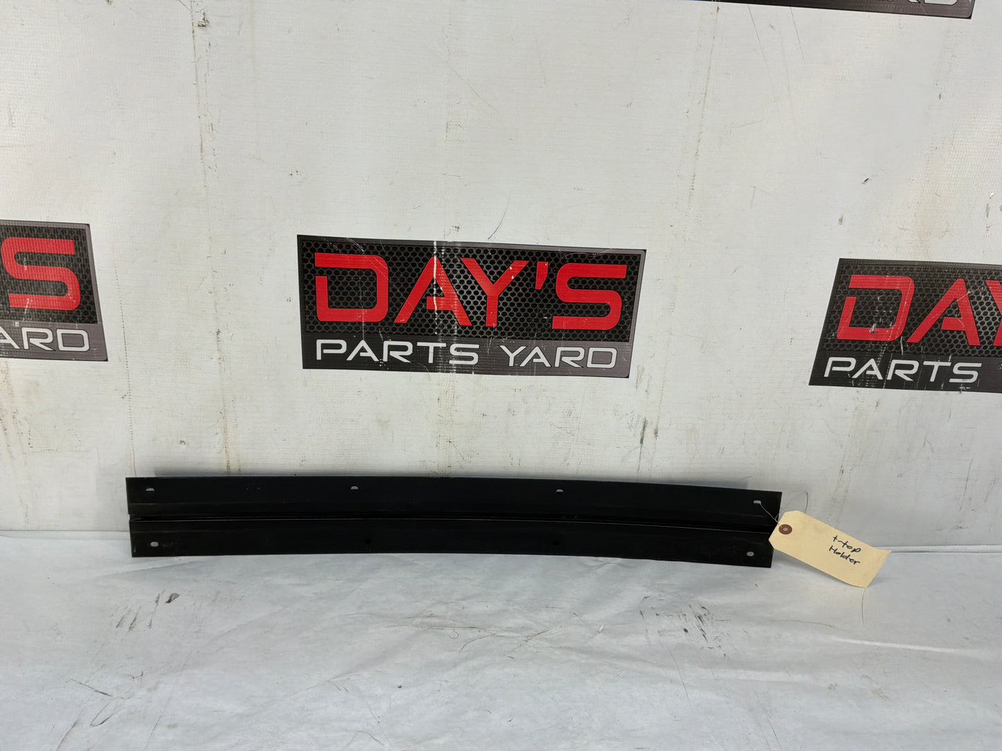 T top holder - Day's Parts Yard