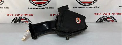 2008 Pontiac G8 Base Factory OEM Air Intake Box Cleaner Assembly