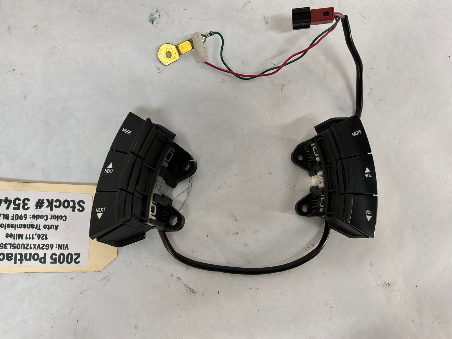 2005 Pontiac GTO Steering Wheel Radio Control Buttons Switches OEM