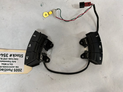2005 Pontiac GTO Steering Wheel Radio Control Buttons Switches OEM