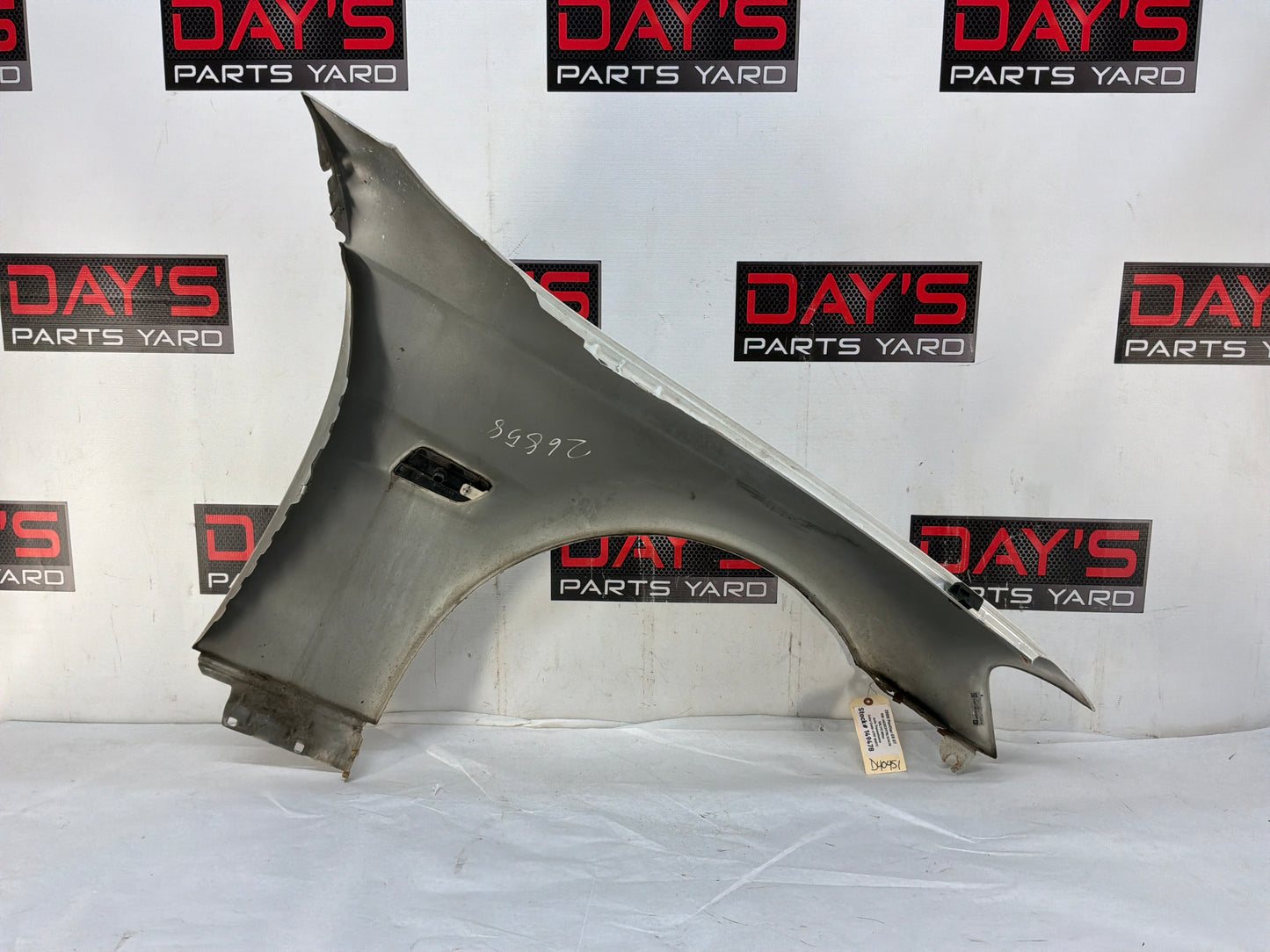 2008 Pontiac G8 GT  LH Driver Front Fender White OEM