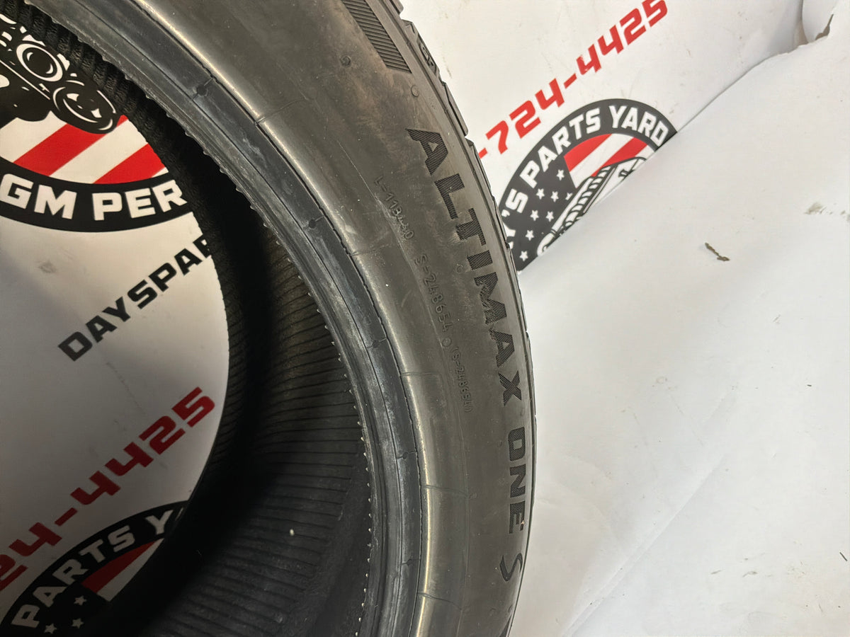 295/30/R20 Altimax One's General Tire