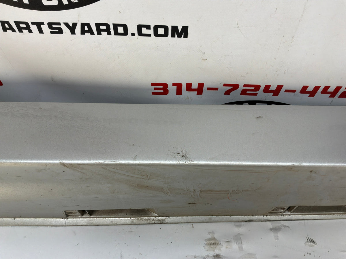 2014 Chevy SS Sedan RH Passenger Rocker Molding Side Skirt Panel Trim Silver OEM
