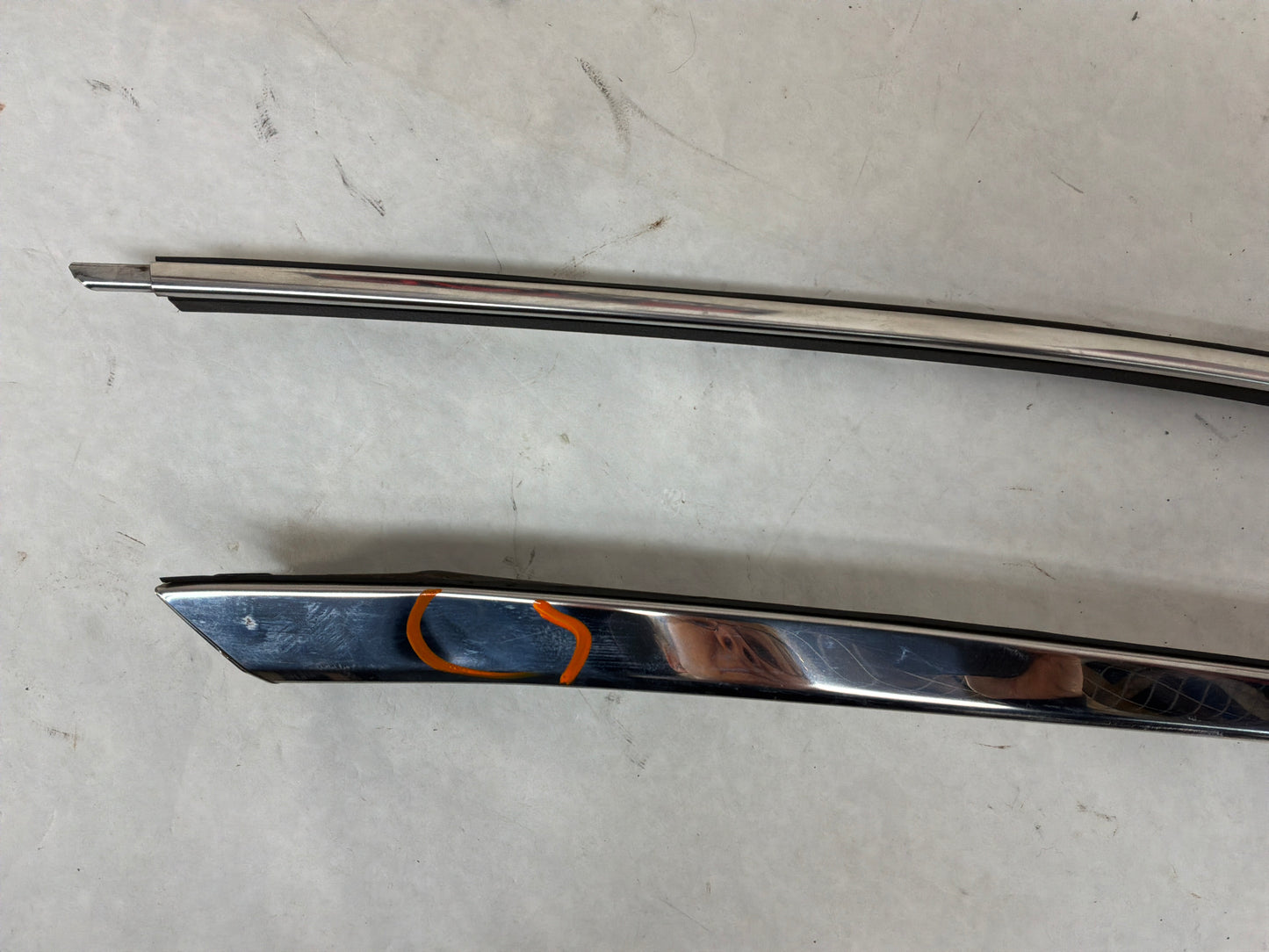 Door trim - Day's Parts Yard