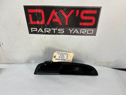 Front rh door control - Day's Parts Yard