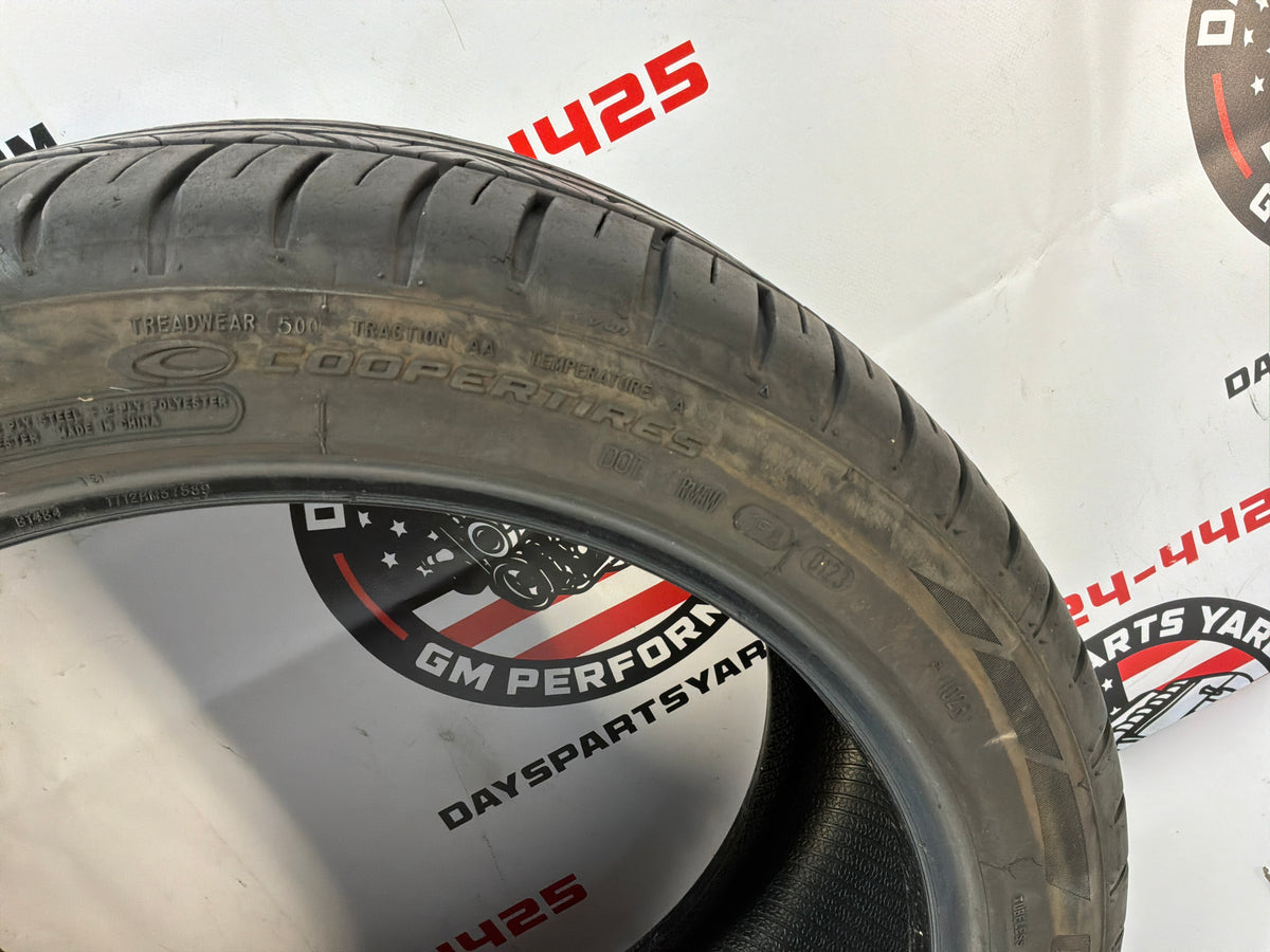 255/40/R19 Cooper Zeon Tire