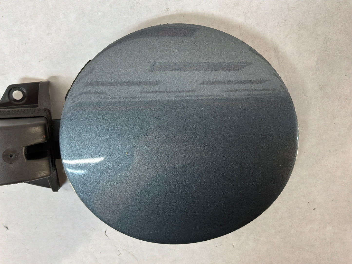 2006 Pontiac GTO Fuel Gas Door Lid Cover Assembly OEM