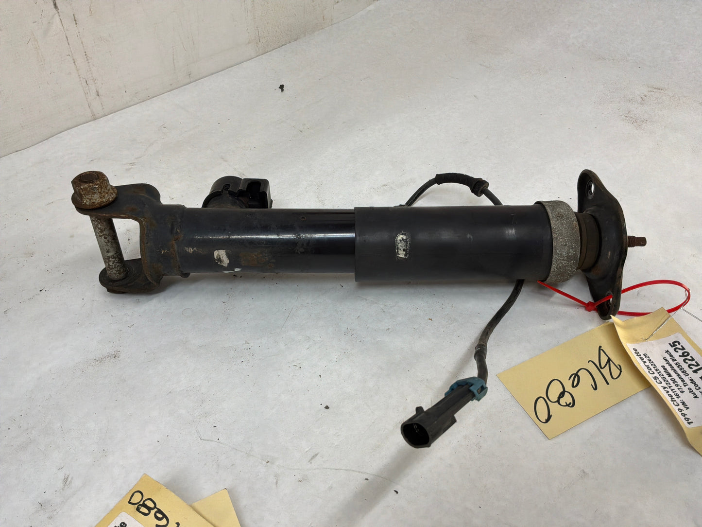 1999 Chevy C5 Corvette Rear Suspension RH & LH Mag Ride FE1 Shocks OEM