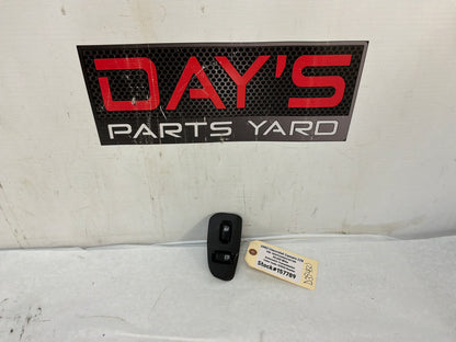 Rh door switch - Day's Parts Yard