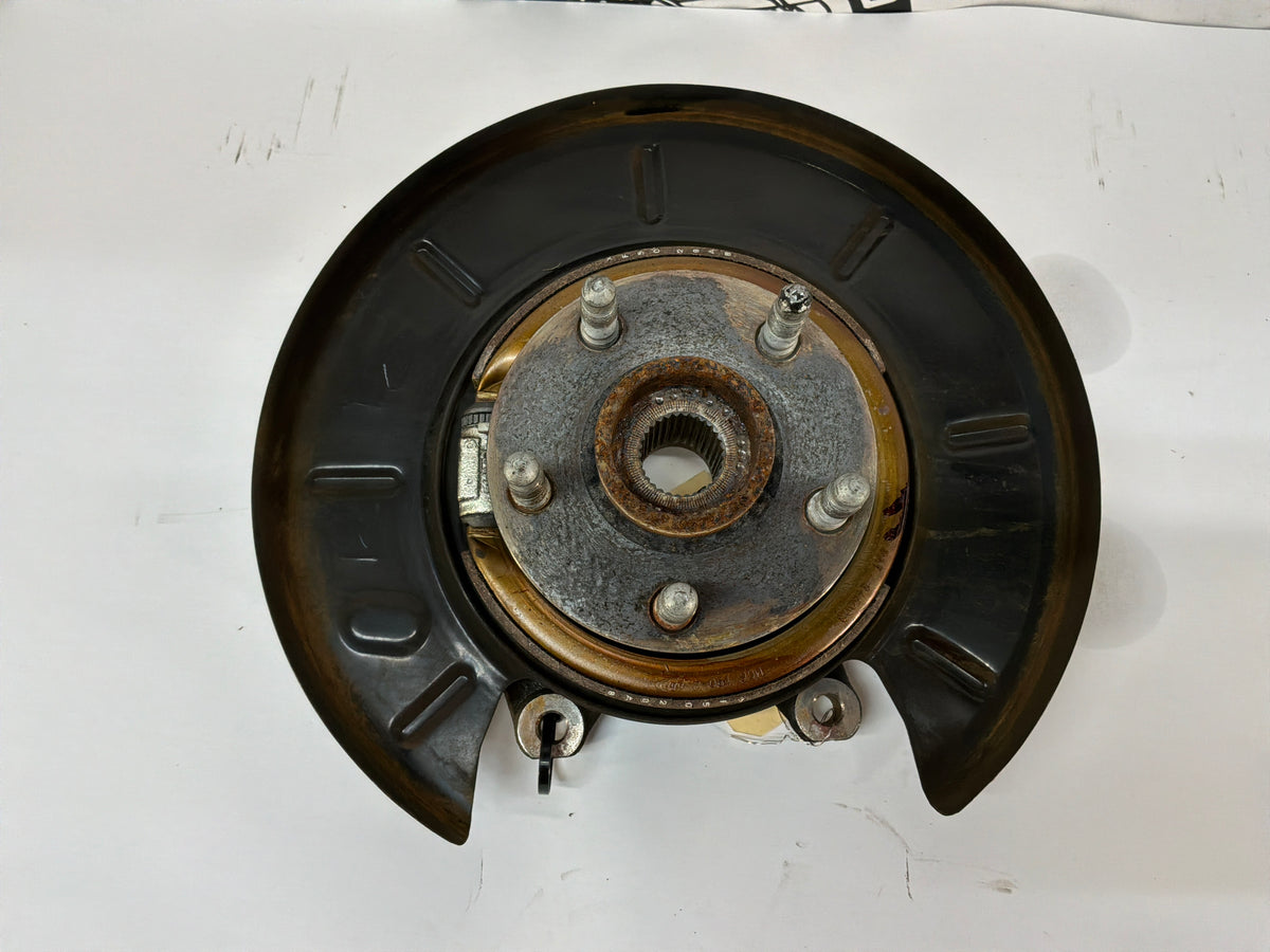 2009 Pontiac G8 GT RH Passenger Front Suspension Spindle Hub Knuckle Wheel Bearing OEM - Day's Parts Yard