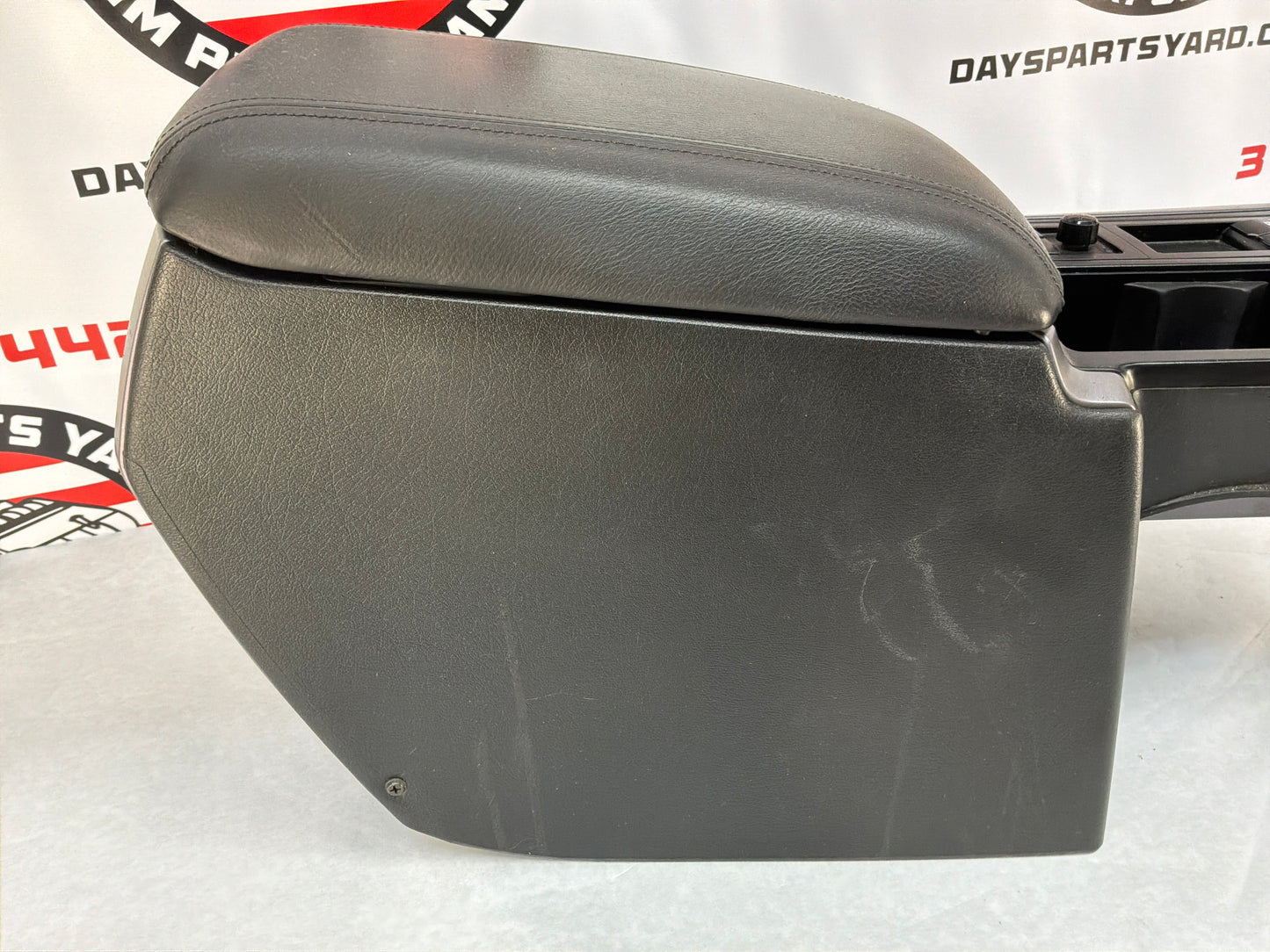 2006 Pontiac GTO Center Console Arm Rest Assembly OEM