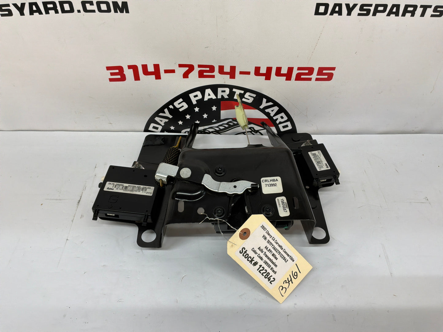 2007 Chevy C6 Corvette Convertible Rear Latch And Striker Assembly OEM