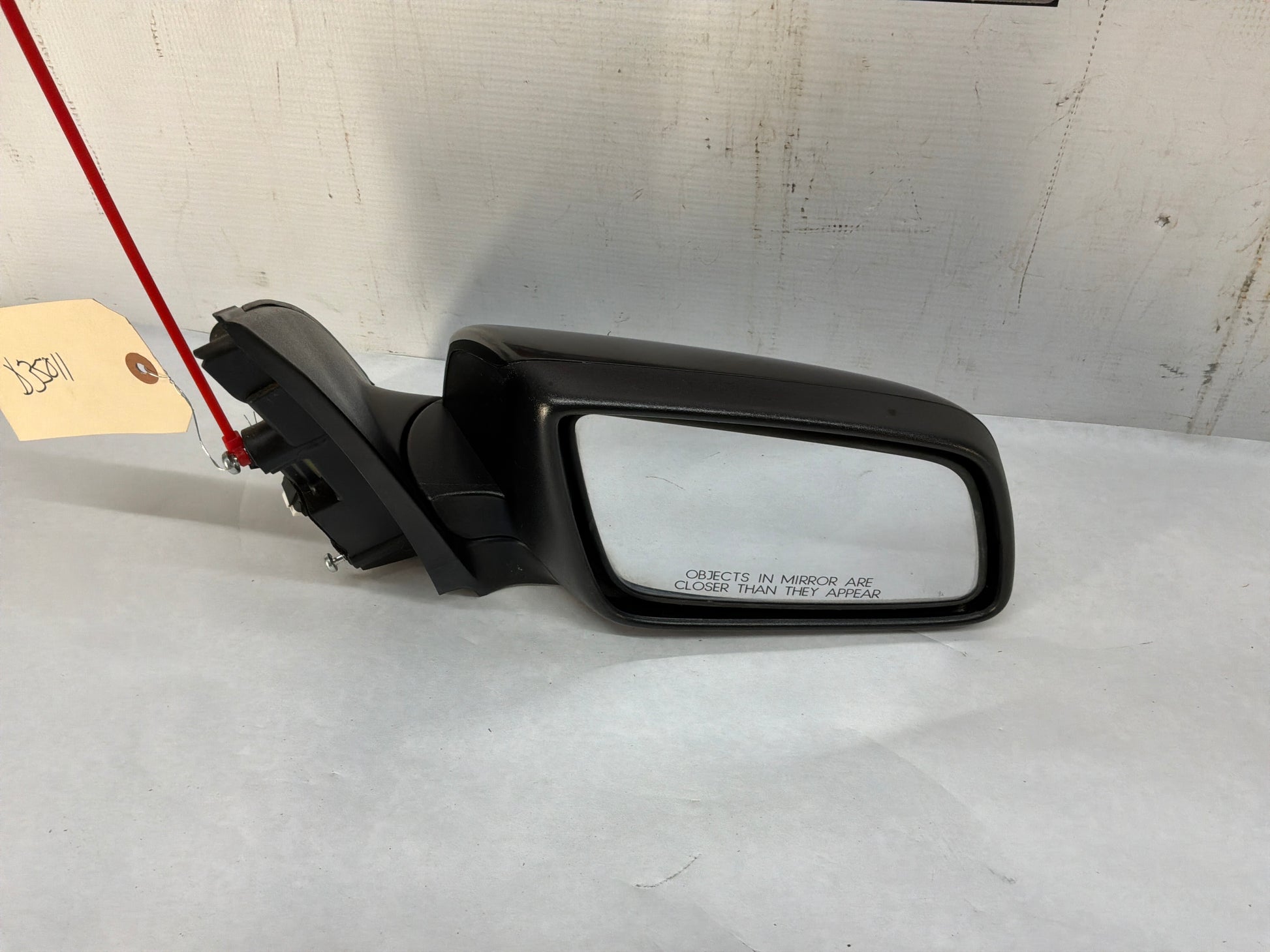 Rh mirror - Day's Parts Yard